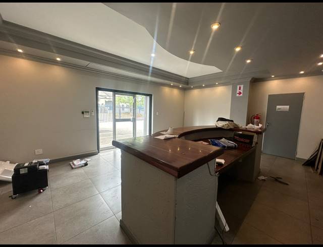 1,200M² WAREHOUSE TO LET IN BARBEQUE DOWNS